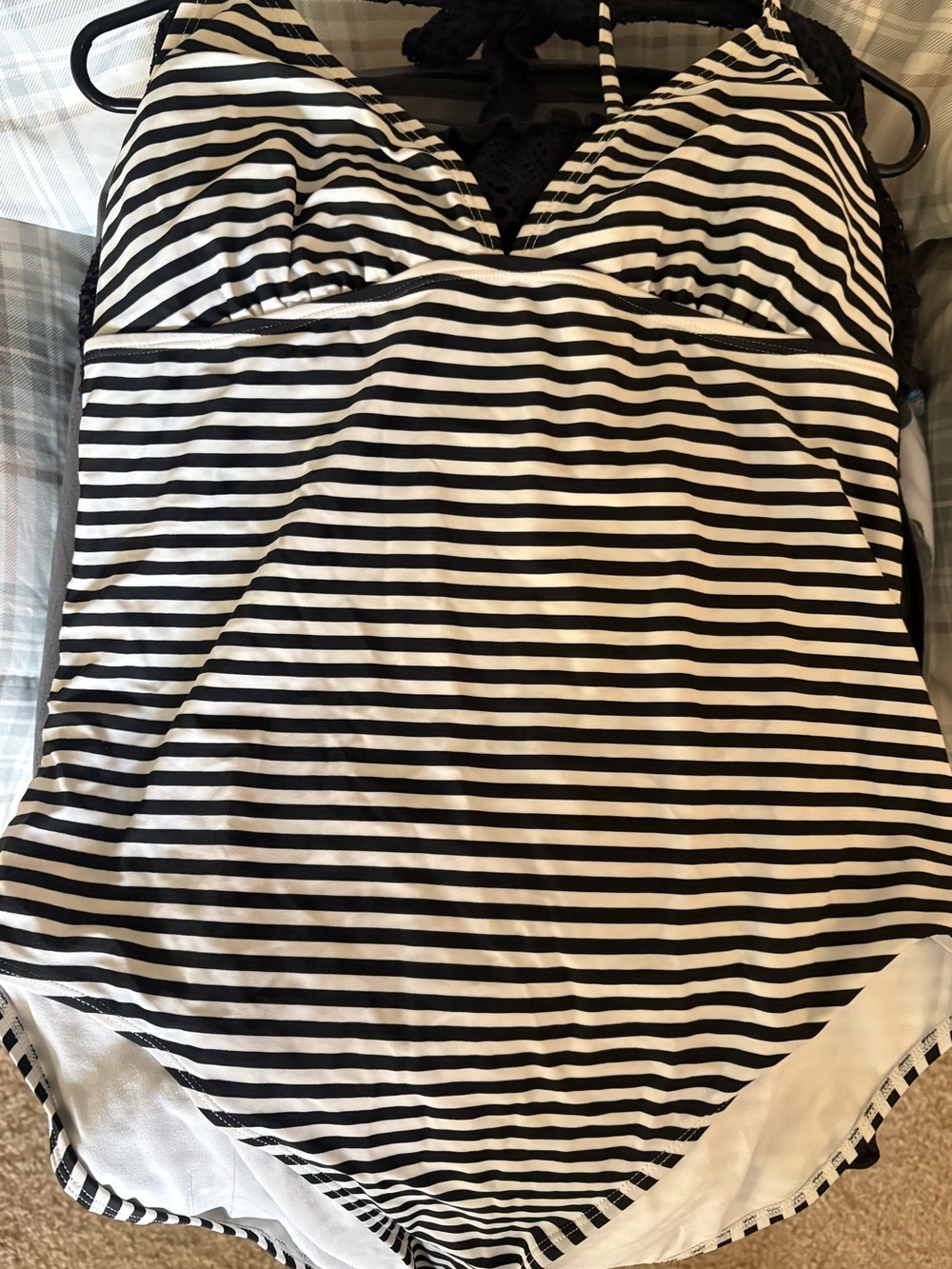 Old Navy One Piece Swimsuit Black/White Stripe Size XL